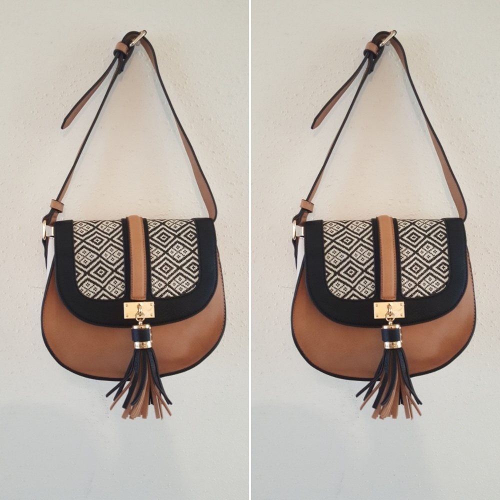 Aldo crossbody bag.( Pre-owned ) Rare edition.